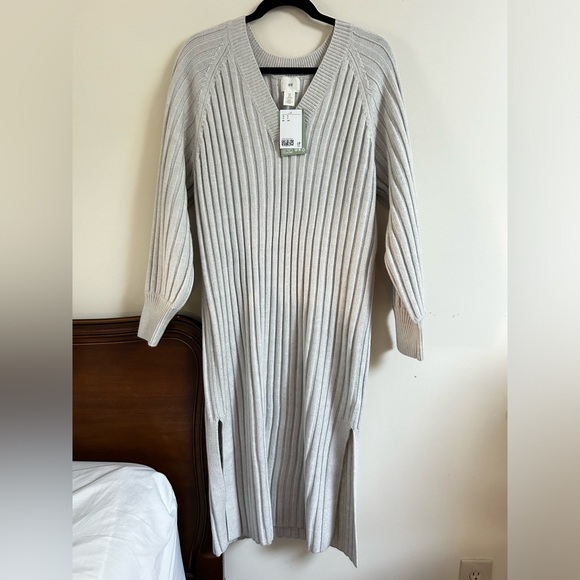 h and m grey sweater dress H&M Womens Sweater Dress Size XS Gray V-Neck Long Sleeve